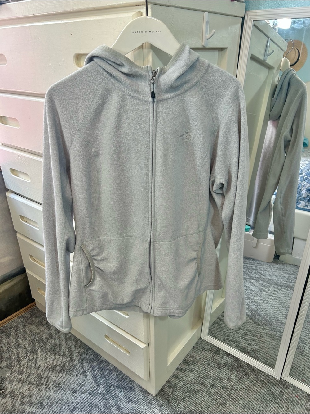 The North Face Lightweight Gray Full Front Zip Hooded Throw ON Fleece Jacket✨